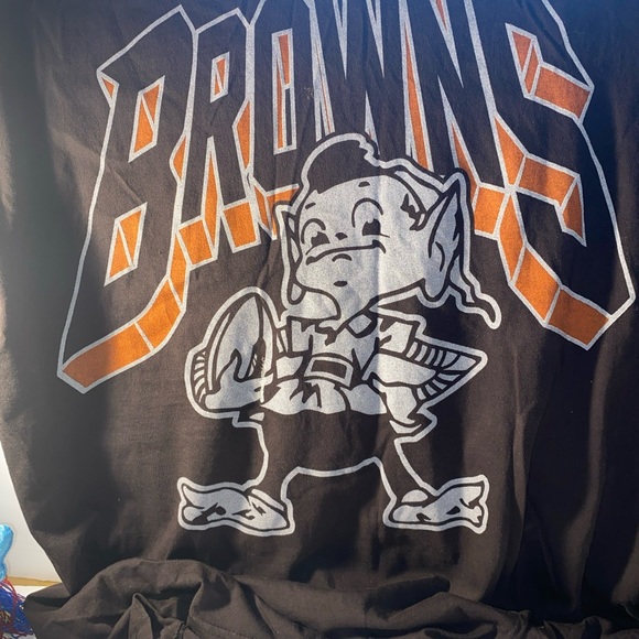 JUNK FOOD CLOTHING CLEVELAND BROWNS BROWN CONCERT SHORT SLEEVE T SHIRT - Picture 1 of 3